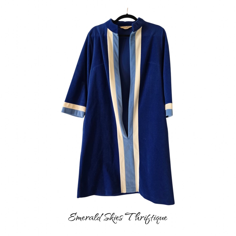 Vintage Vanity Fair 14 Blue Velour House Coat Zipper Robe  Pockets free ship